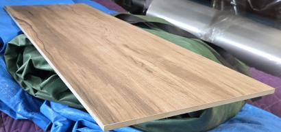 900×300角平 人気の木目調!　入荷しました!